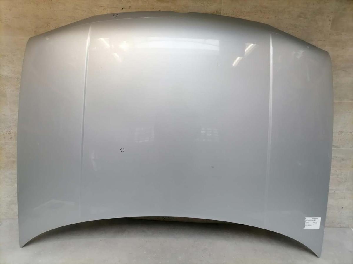 VW Golf 4 original Motorhaube Reflexsilbermet. LA7W Bj.2001 VW Golf 4 original Motorhaube Reflexsilbermet. LA7W Bj.2001